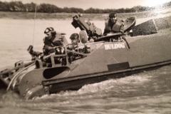 op de Buldog; van links naar rechts weet ik niet meer, idem, Jan Rombout